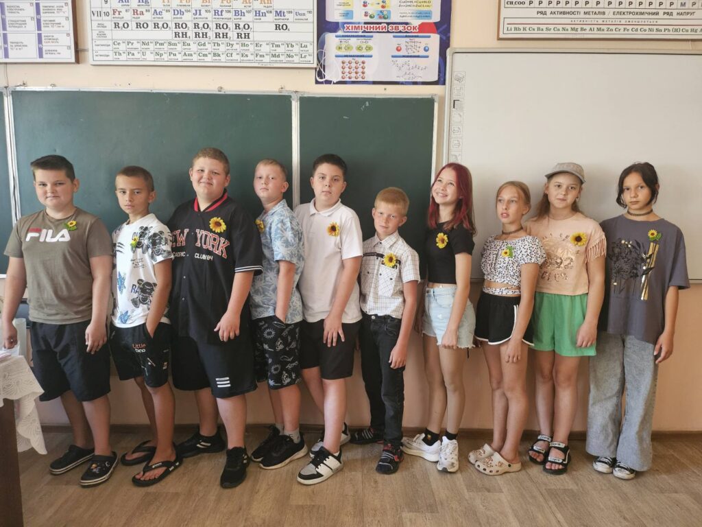 День пам'яті загиблих захисників та захисниць України День пам'яті загиблих захисників та захисниць України